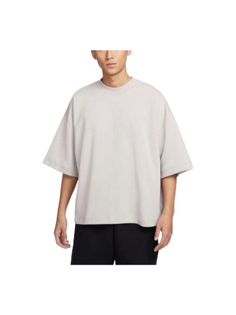 Nike Nike Sportswear Tech Fleece Reimagined Oversized T-shirt Asia Sizing 'Light Iron Ore' FB8166-012
