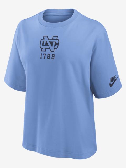 Nike North Carolina Tar Heels Legacy Established Boxy Women's Nike College T-Shirt