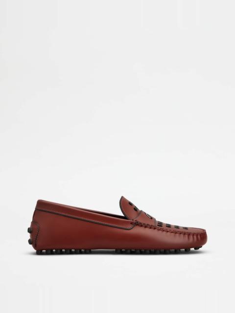 Tod's GOMMINO LOAFERS IN LEATHER - BURGUNDY