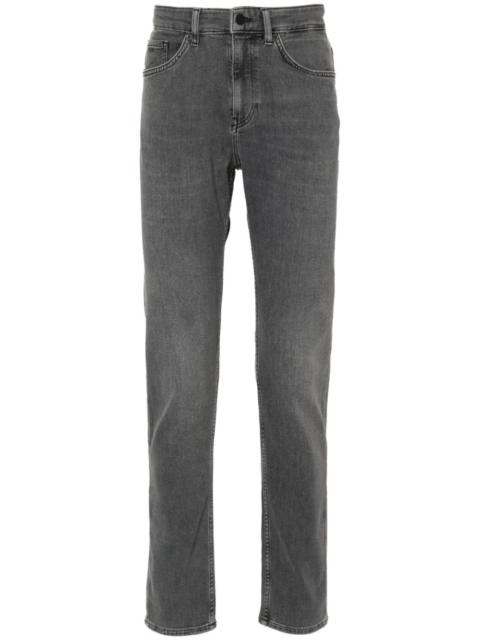 BOSS logo-patch tapered jeans