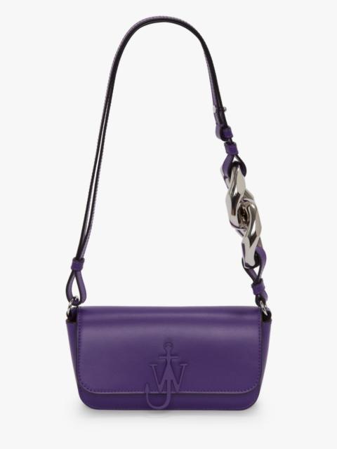 JW Anderson ANCHOR CHAIN BAGUETTE - LEATHER SHOULDER BAG