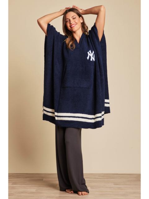 Barefoot Dreams CozyChic® New York Yankees™ 3 in 1 Poncho