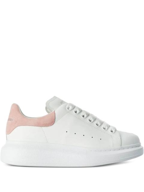 Alexander McQueen OVERSIZE SNEAKERS IN WHITE LEATHER WITH PINK SUEDE HEEL
