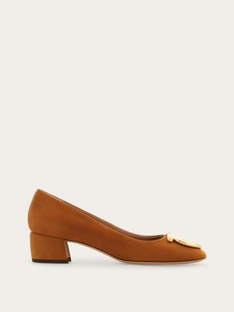 FERRAGAMO Maxi Gancini pump