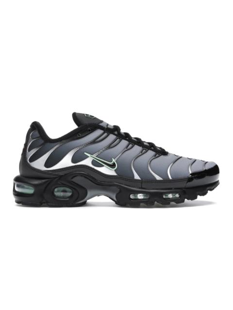 Nike Air Max Plus Black Particle Grey Vapour Green