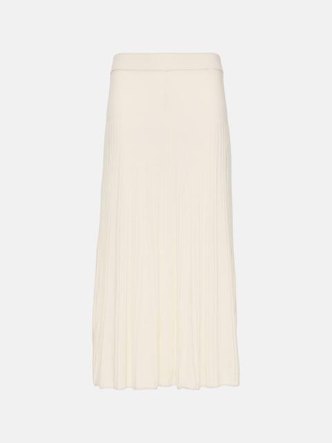 Knitted wool midi skirt