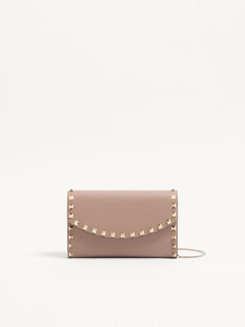 Valentino ROCKSTUD WALLET WITH CHAIN IN GRAINY CALFSKIN