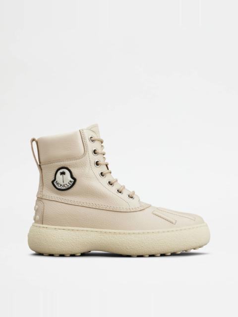 Tod's TOD'S W. G. BOOTS TOD'S X 8 MONCLER PALM ANGELS IN LEATHER - WHITE