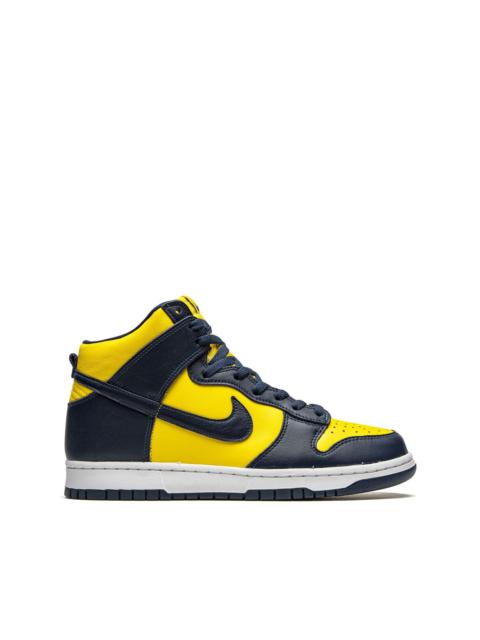 Dunk High SP "Michigan" sneakers