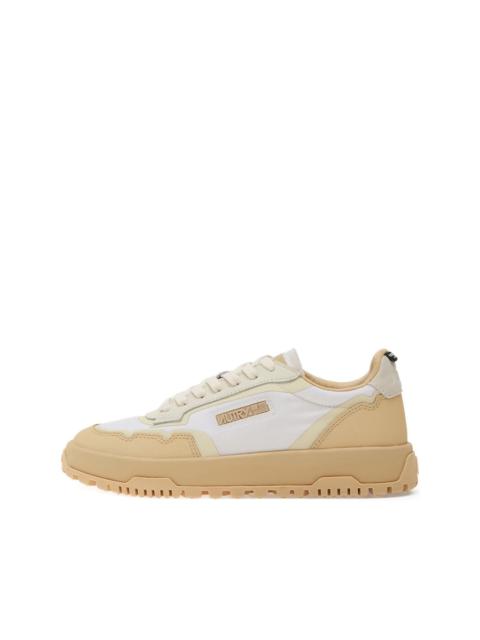 AUTRY Wildpace low-top panelled sneakers