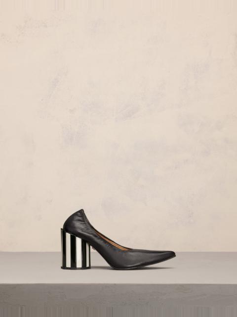 AMI Paris POINTED TOE PLEATED PUMPS
