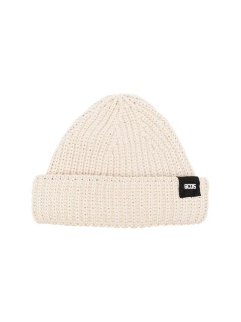 GCDS logo-patch ribbed knit beanie