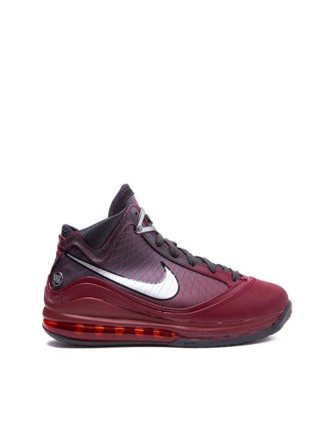 Air Max LeBron 7 Retro "Christmas 2019" sneakers