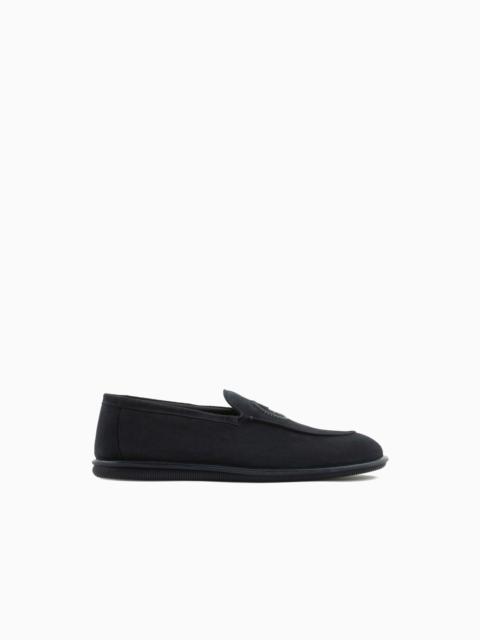 GIORGIO ARMANI Suede loafers 와 embroidered 로고