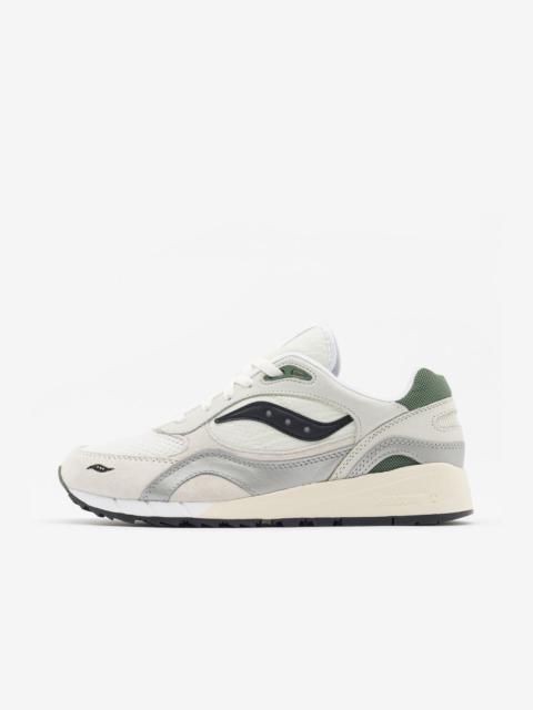 Saucony Asphaltgold Shadow 6000 Sneaker in White/Light Grey