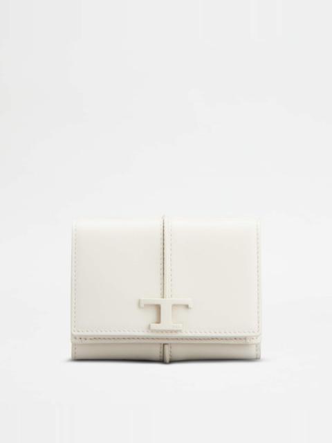 T TIMELESS WALLET IN LEATHER - WHITE