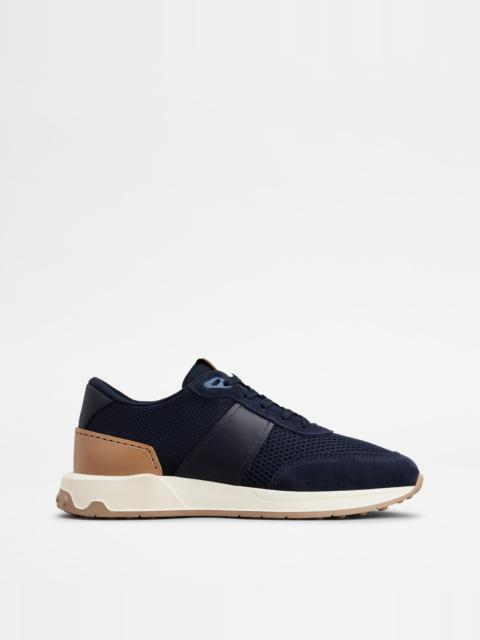 Tod's SNEAKERS IN LEATHER - BLUE