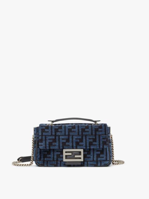 FENDI Iconic medium-sized Baguette bag with chain, made of chenille with dark blue FF tapestry motif. Trim