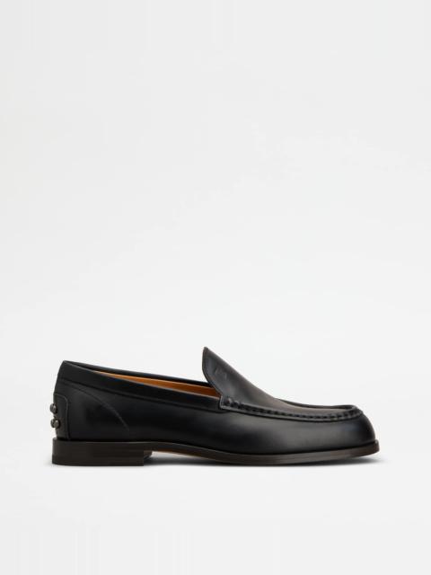 Tod's SLIPPER LOAFERS IN LEATHER - BLACK
