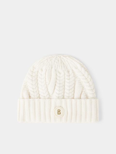 Jamila Knitted cashmere hat in Off-white