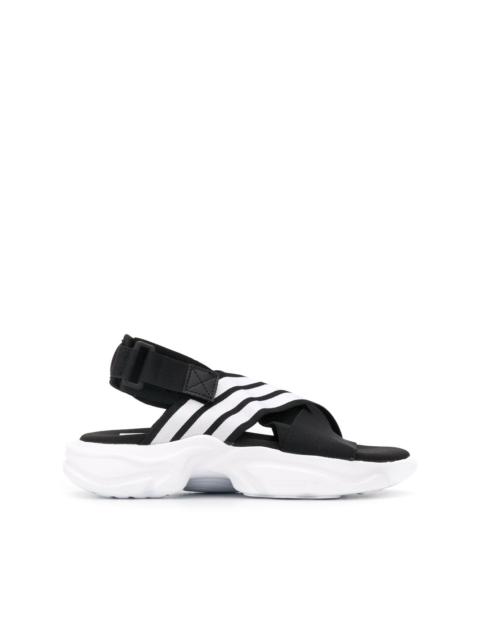 adidas stripe 세부사항 sneakers