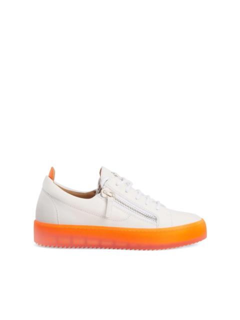 Giuseppe Zanotti Gail contrast-sole sneakers
