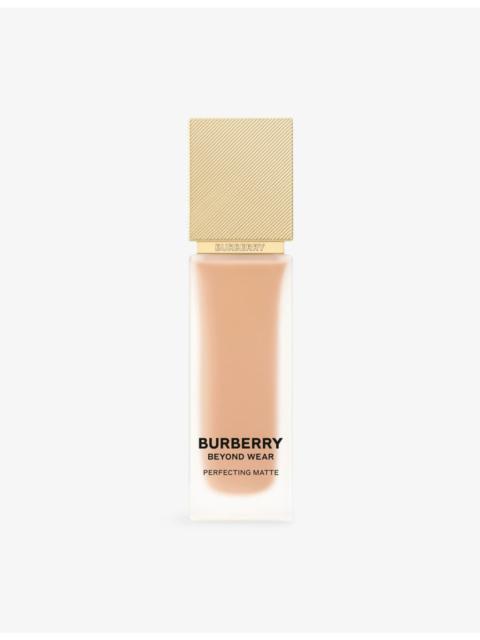 Burberry Beyond Wear Perfecting Matte foundation 30ml