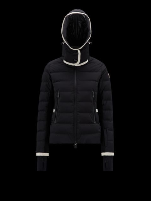 【送料&関税込】Moncler Grenoble Lamoura Black Jacket Moncler Grenoble Lamoura Black Jacket | italist