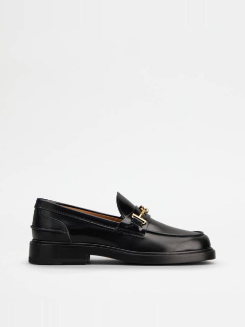 Tod's LOAFERS IN LEATHER - BLACK