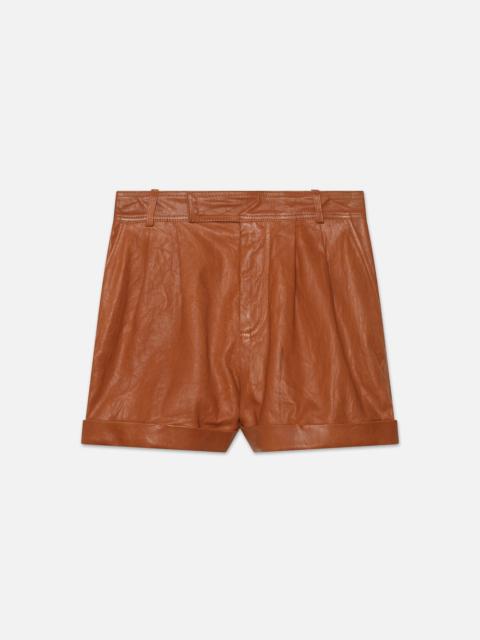FRAME Pleated Wide Cuff Leather Short in Light Whiskey