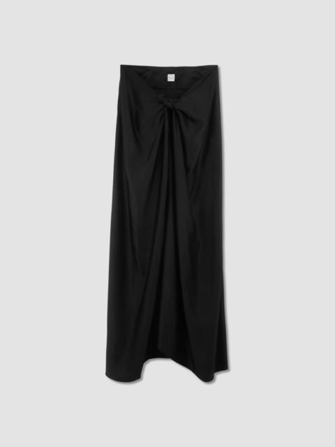 TOTEME Satin knot skirt