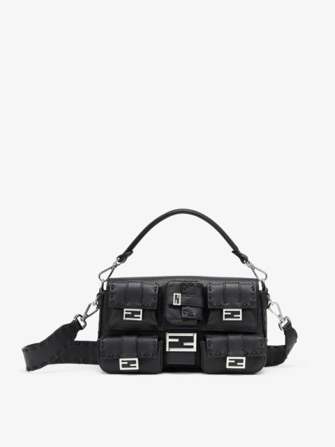 FENDI Multipocket Baguette