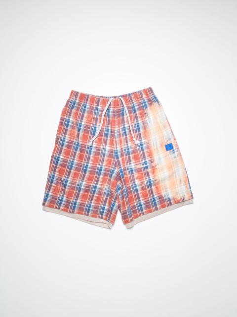 Acne Studios Flannel shorts - Pink/blue