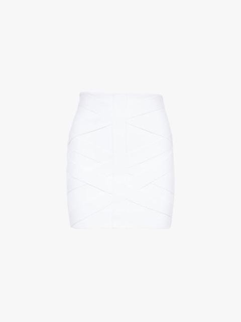 Short ivory and white knit bandage skirt