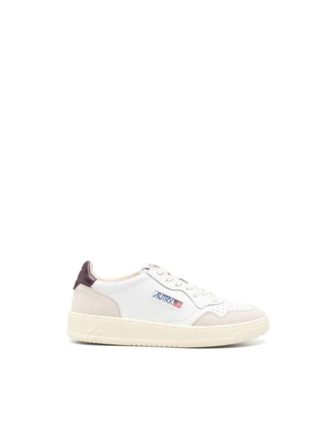 AUTRY Medalist low-top leather sneakers