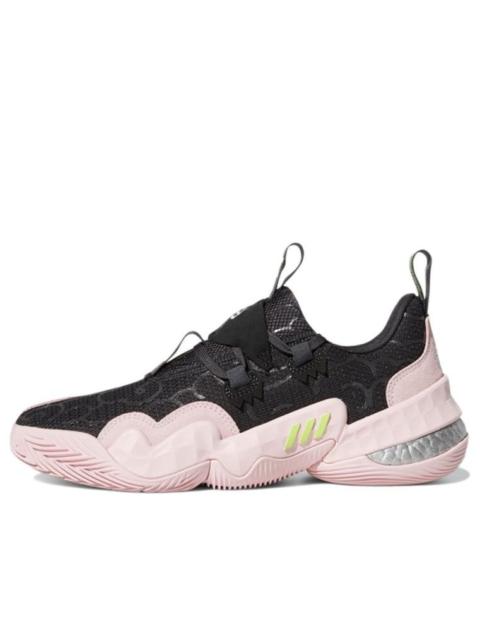 adidas adidas trae 젊은 1 검정/핑크 GY3416