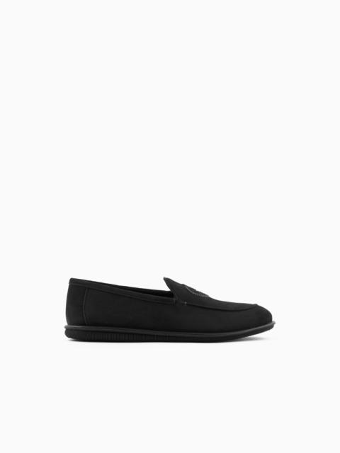 GIORGIO ARMANI Suede loafers 와 embroidered 로고