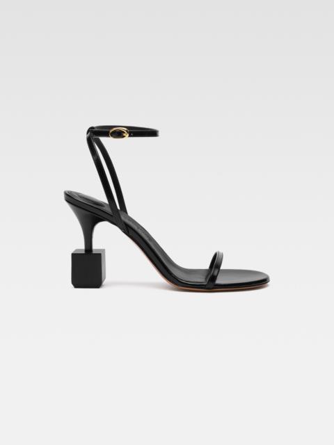 JACQUEMUS Les sandales Bisou