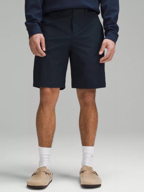 Relaxed-Fit Smooth Twill Short 9"