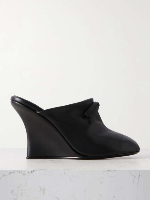 MARIE ADAM-LEENAERDT Bow-embellished leather wedge mules