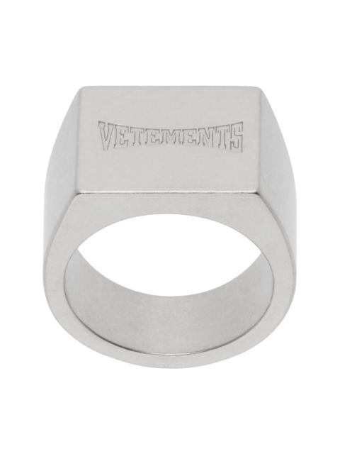 VETEMENTS Boxing Logo Signet Ring