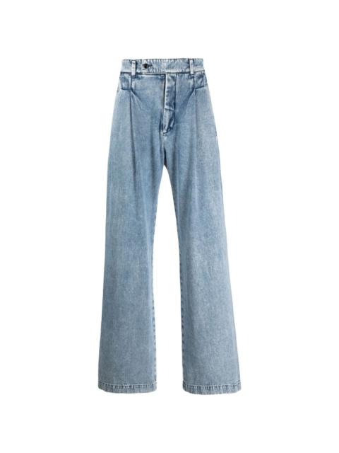 pleated wide-leg jeans