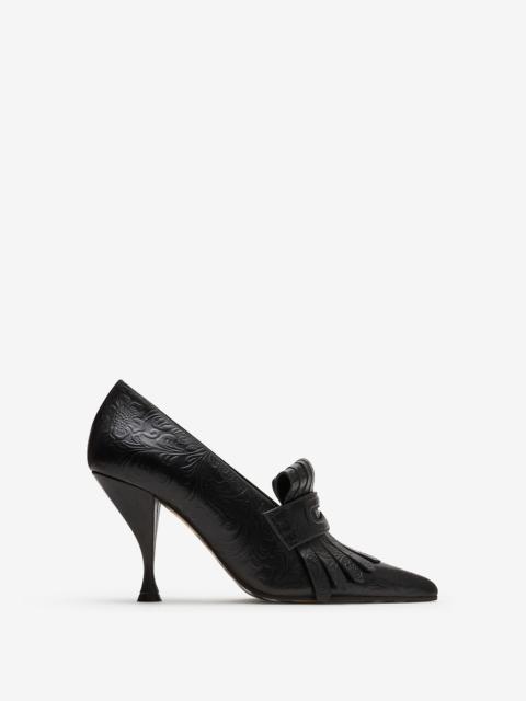 Embossed Cameo Fringe Pumps​
