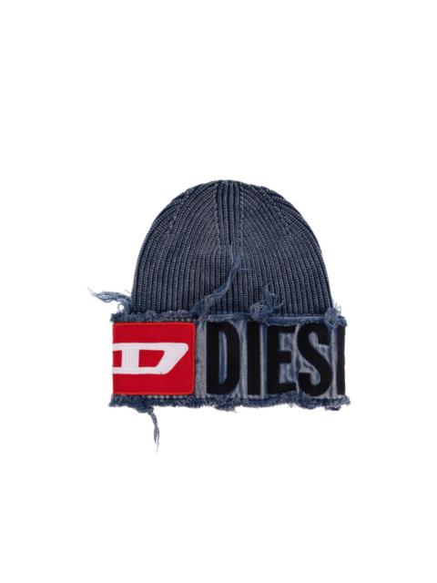 Diesel frayed logo-patch beanie