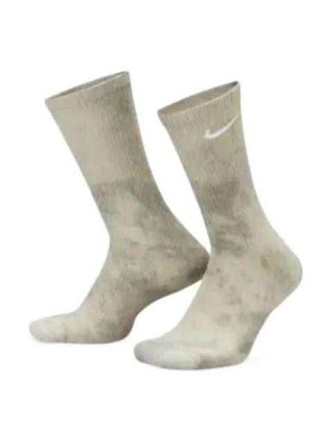 Nike Nike NRG Essential Socks Light army DA2613-320