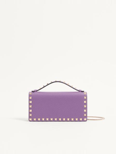 Valentino ROCKSTUD WALLET WITH CHAIN IN GRAINY CALFSKIN
