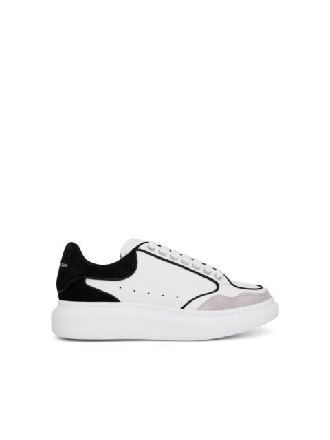 Alexander McQueen Larry Contrast Sneaker in White/Black