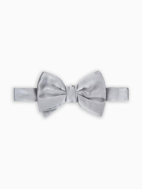 Pure silk knotted bow tie