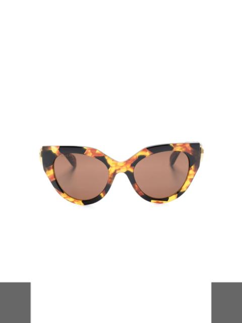 logo-plaque cat eye-frame sunglasses