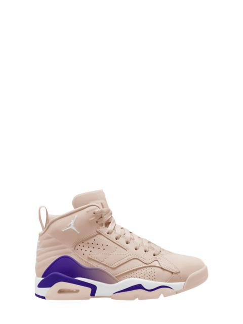 Jumpman 3-Peat Sneaker in Particle Beige/White/Concord